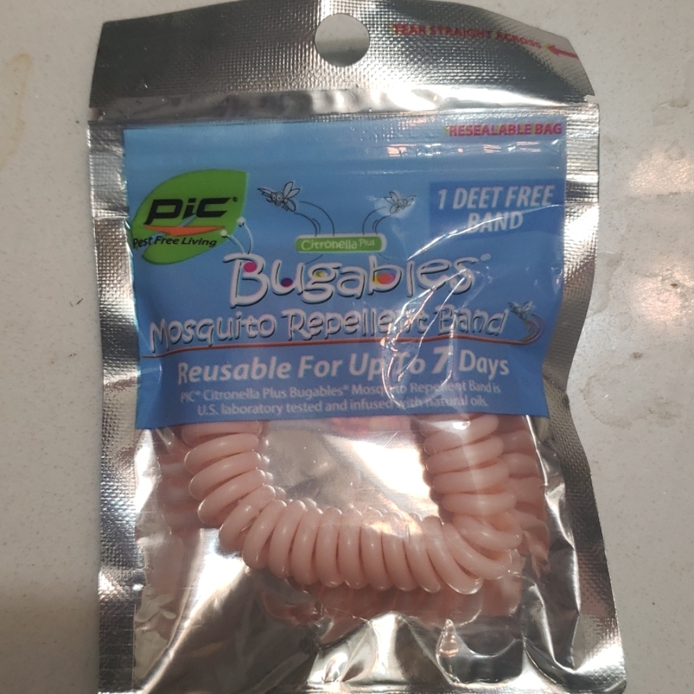 🎁 bug repellant band FREE w/ purchase